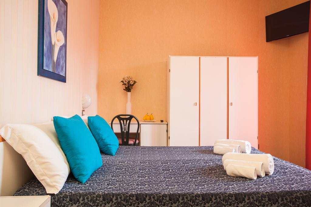 Club Hotel Residence Cesenatico Habitación foto