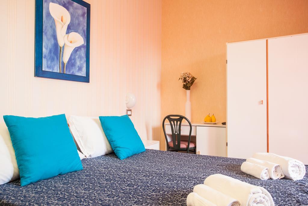 Club Hotel Residence Cesenatico Exterior foto